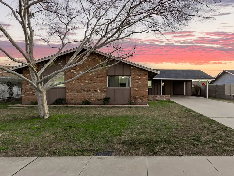1645 E Manhatton Dr — Photo 6