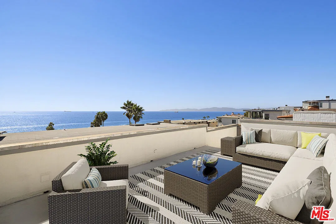 2 bed, 1.5 bath, $9,995 — Photo 4