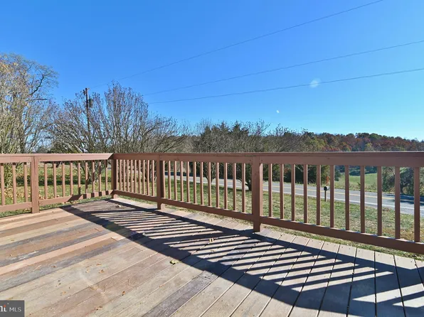 14799 Senedo Rd, Edinburg, VA 22824
