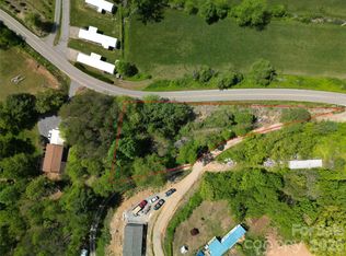 32 Windy Hill Ln, Canton, NC 28716