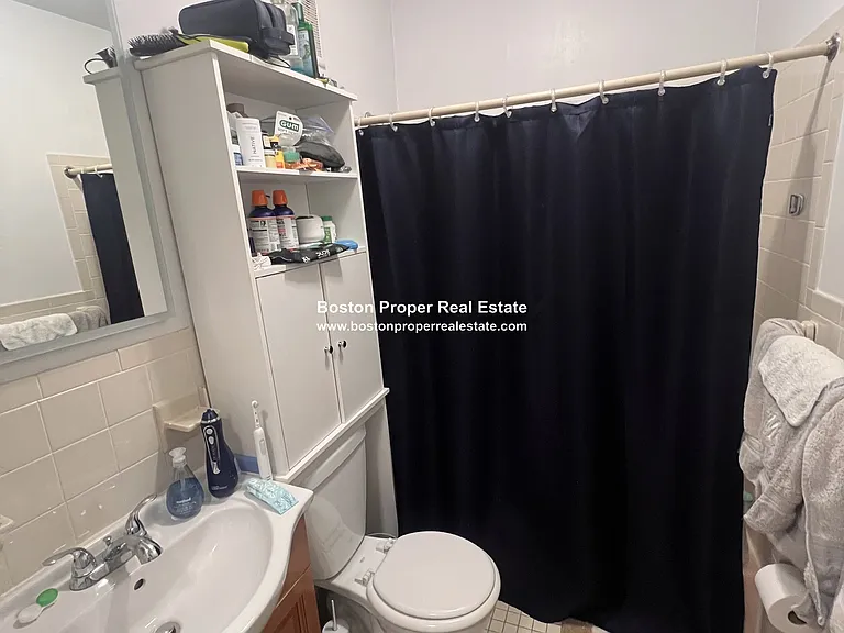12 Aberdeen St #1 — Photo 10