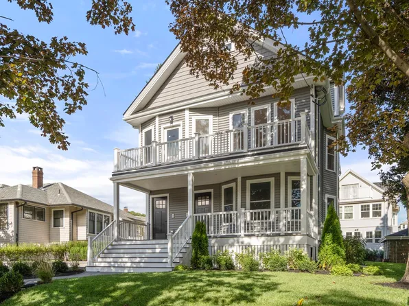 164 Church St #164, Watertown, MA 02472