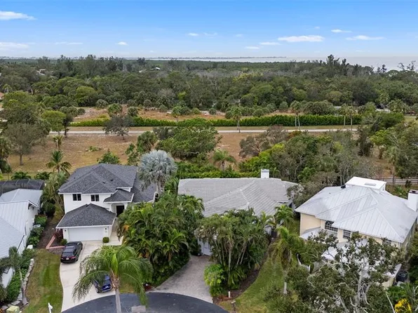 2304 89th St NW, Bradenton, FL 34209