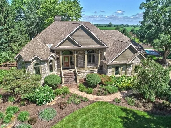 9N050 Dittman Rd, Elgin, IL 60124