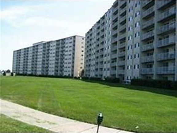 2nd image of 200 Cove Way Unit 518