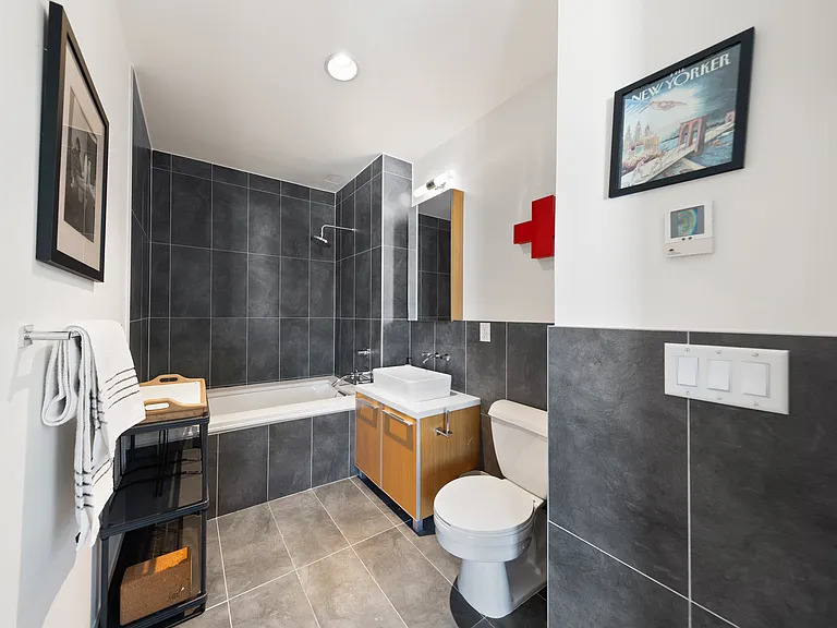 70 Berry St #PHA — Photo 9