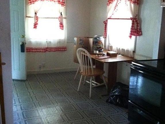 3rd image of 3544 S Champion Ave