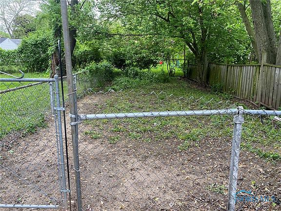 4th image of 5652 Dornell Dr