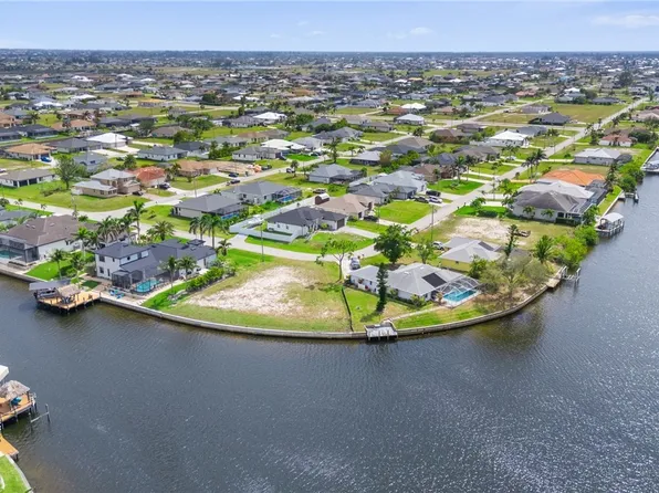 3713 NW 14th St, Cape Coral, FL 33993