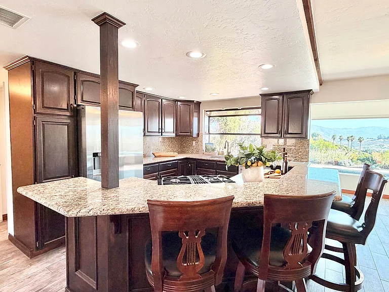 1509 Macadamia Dr — Photo 6