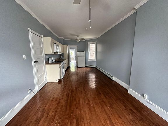 4th image of 60 Wallis Ave #1