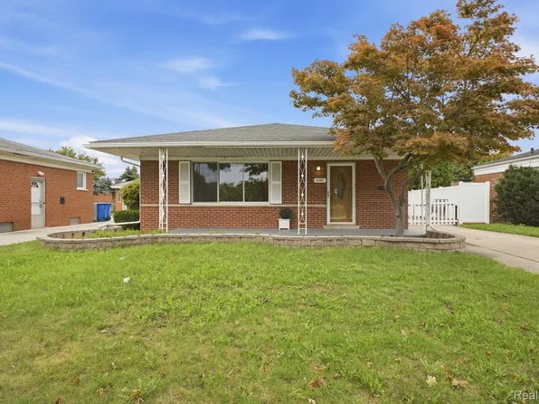11147 Martin Rd, Warren, MI 48093