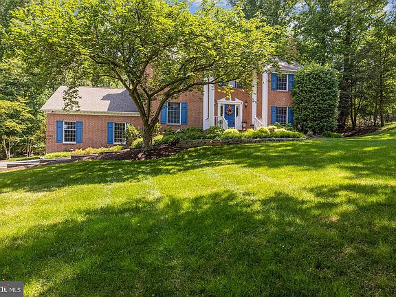 4th image of 1406 Turnberry Way
