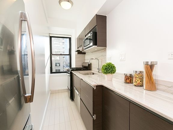 4th image of 400 E 57th St APT 5K