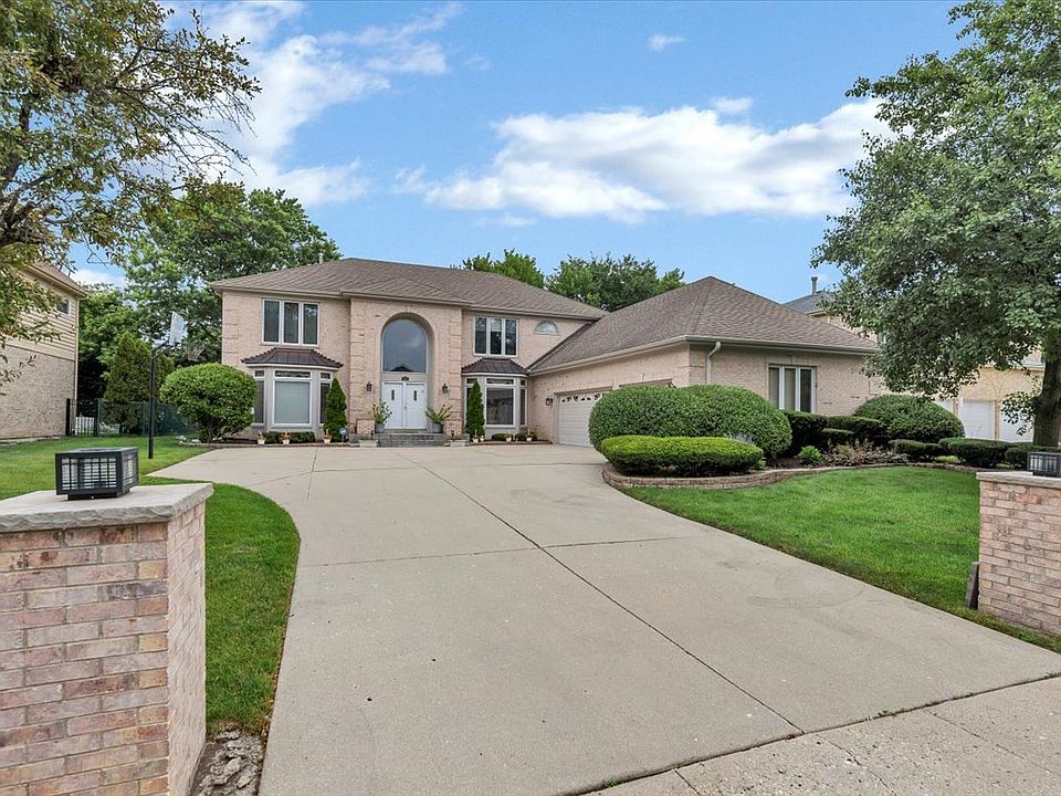 1st image of 1922 Deercrest Ln