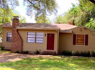 1932 Lakewood Cir S, Jacksonville, FL 32207