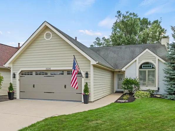 2226 Old Auburn Cv, Fort Wayne, IN 46845