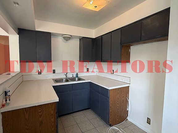 2nd image of 1621 Raspberry Ln