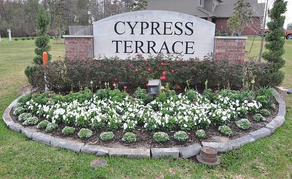 1st image of 21935 Hemlock Park Dr