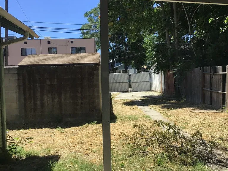 510 H St — Photo 15