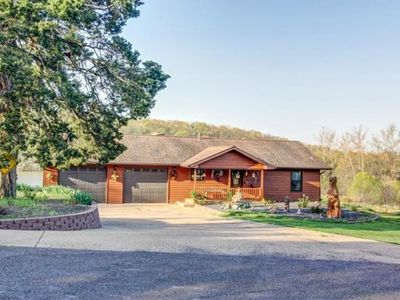 284 La Chasse Dr, Gerald, MO, 63037
