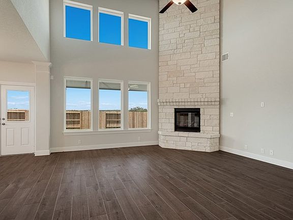 The Greenpark - Family Room