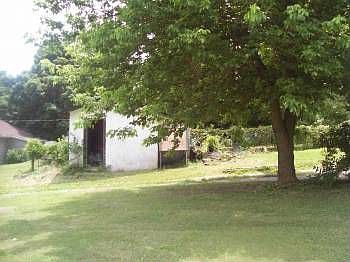 2nd image of 300 W 17th St