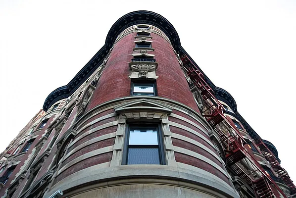 Rented by Bohemia Realty Group | media 12