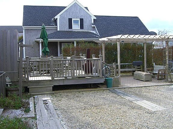 Back Deck w/shower & arbor