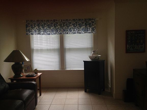 2nd image of 439 2nd St E