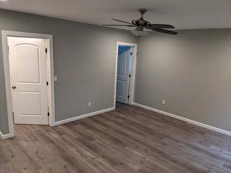 2537 Maynard Dr — Photo 3
