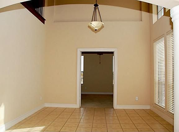 5th image of 3537 Bahama Dr
