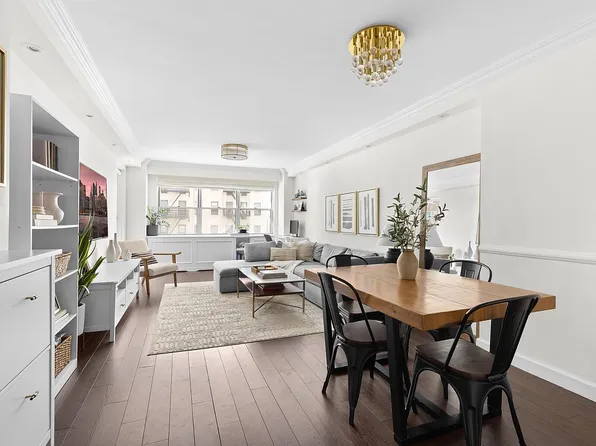 300 E 71st St APT 4M, New York, NY 10021