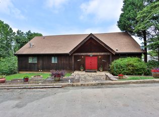 1243 Lakestone Ct, Gainesville, GA 30501