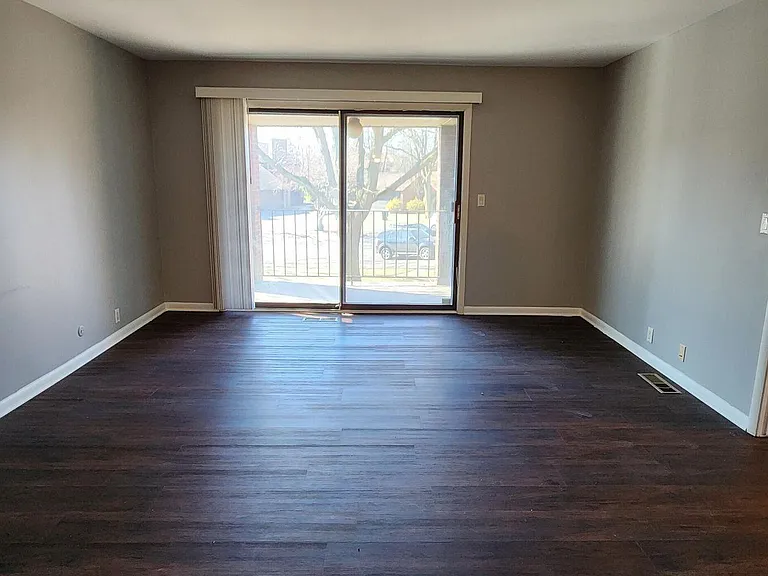 4 Brookwood Ln — Photo 22