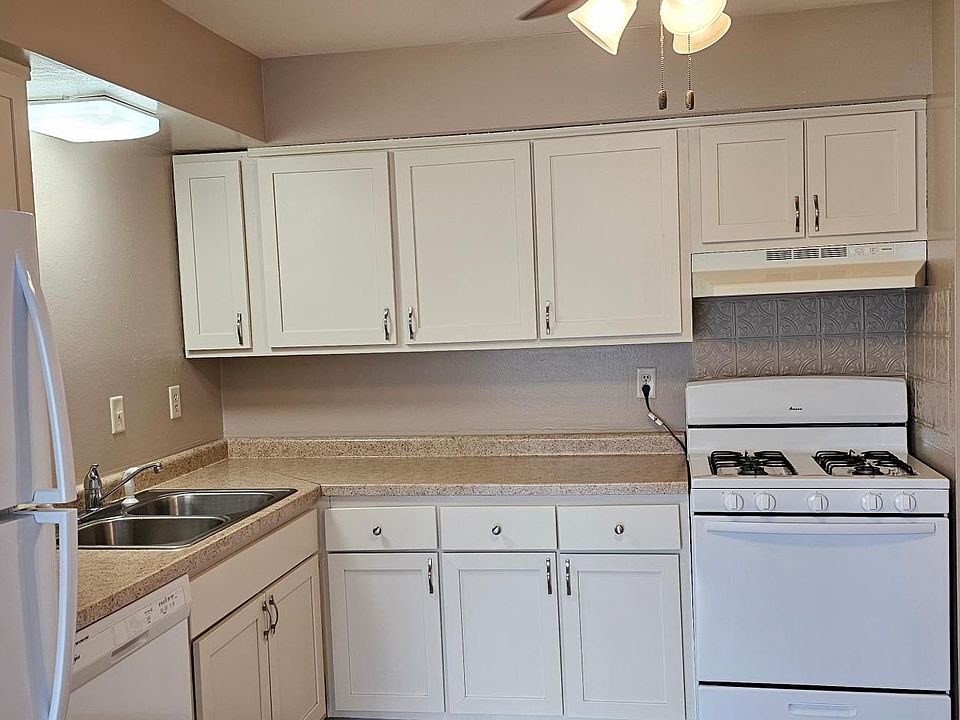 1st image of 739 Grand Ave APT 3