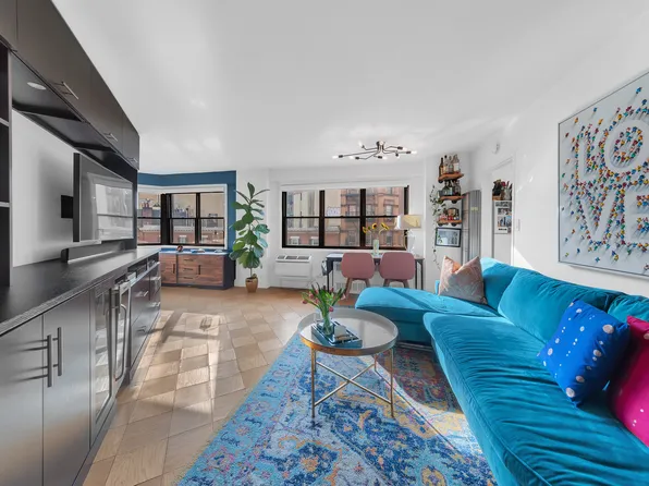 31 Jane St APT 4A, New York, NY 10014