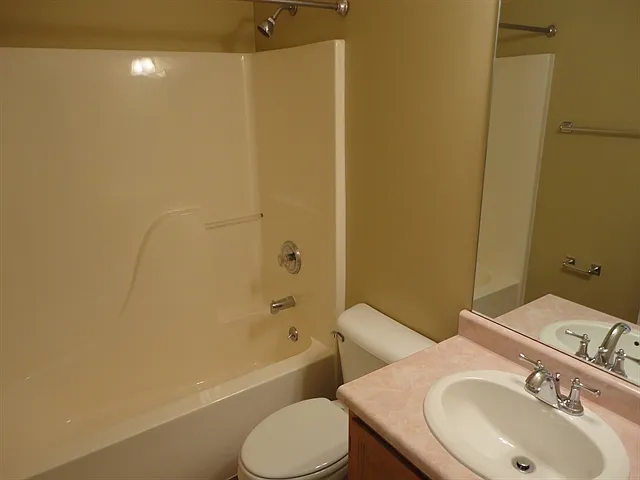 2282 Villagewood Ct — Photo 8