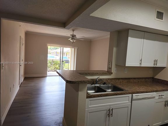 5th image of 215 SW 117th Ter #14105