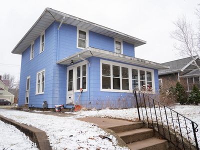 2014 State STREET, La Crosse, WI, 54601