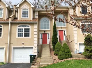 62 Oak Hill Rd, Middletown, NY 10941