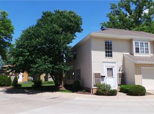 1681 Walnut Ln #1, Rocky River, OH