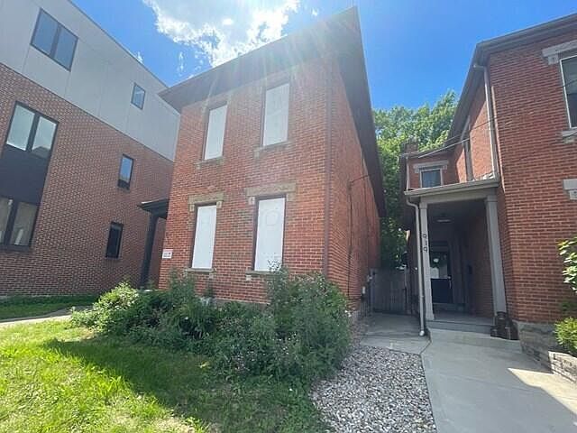 Listing photo 3