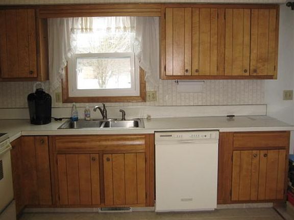 5th image of 6 Asbury Ave