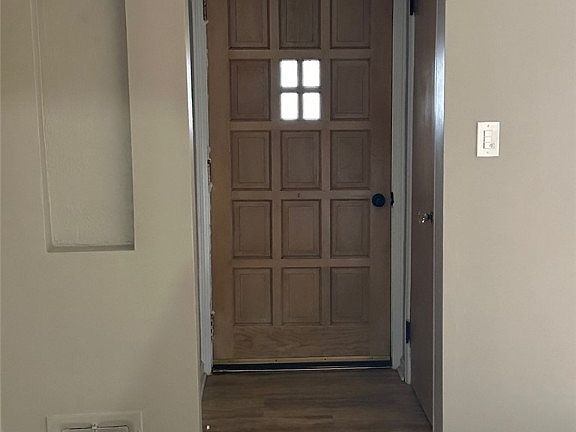 2nd image of 2622 Park Dr