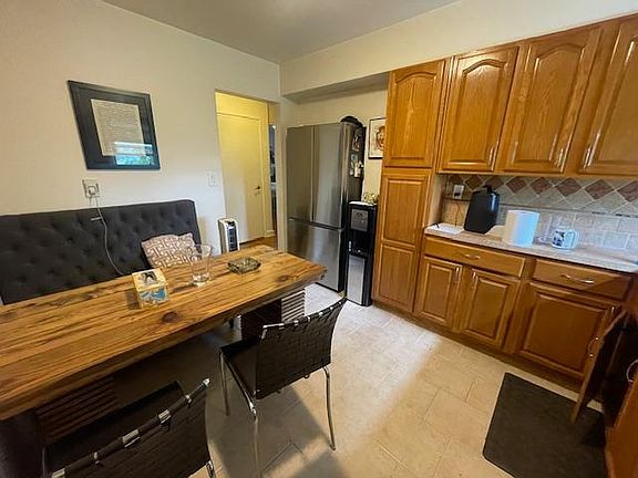 Eat in Kitchen