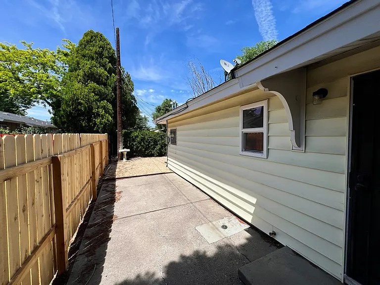 900 Tyler Way #900 — Photo 11