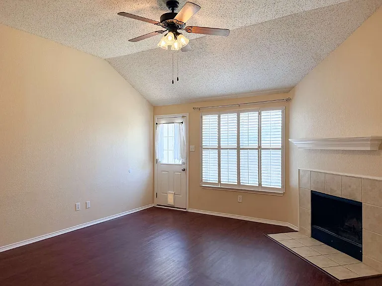 833 Edgehill Rd — Photo 14