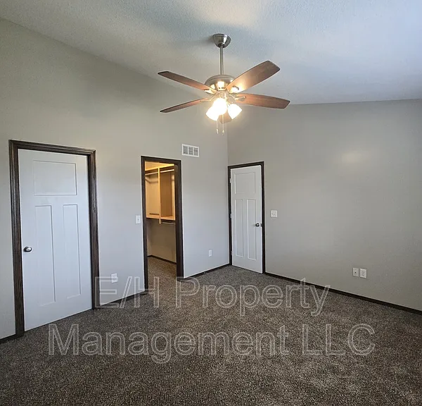 5903 N Millsboro St — Photo 12