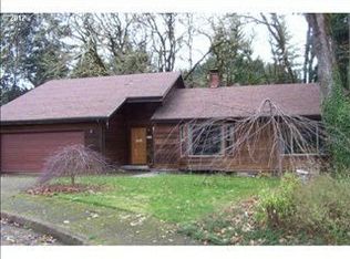 516 Cascade Dr, Springfield, OR 97478